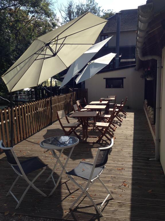 Logis - Hotel & Restaurant Moulin Des Forges Saint-Omer-en-Chaussee Luaran gambar